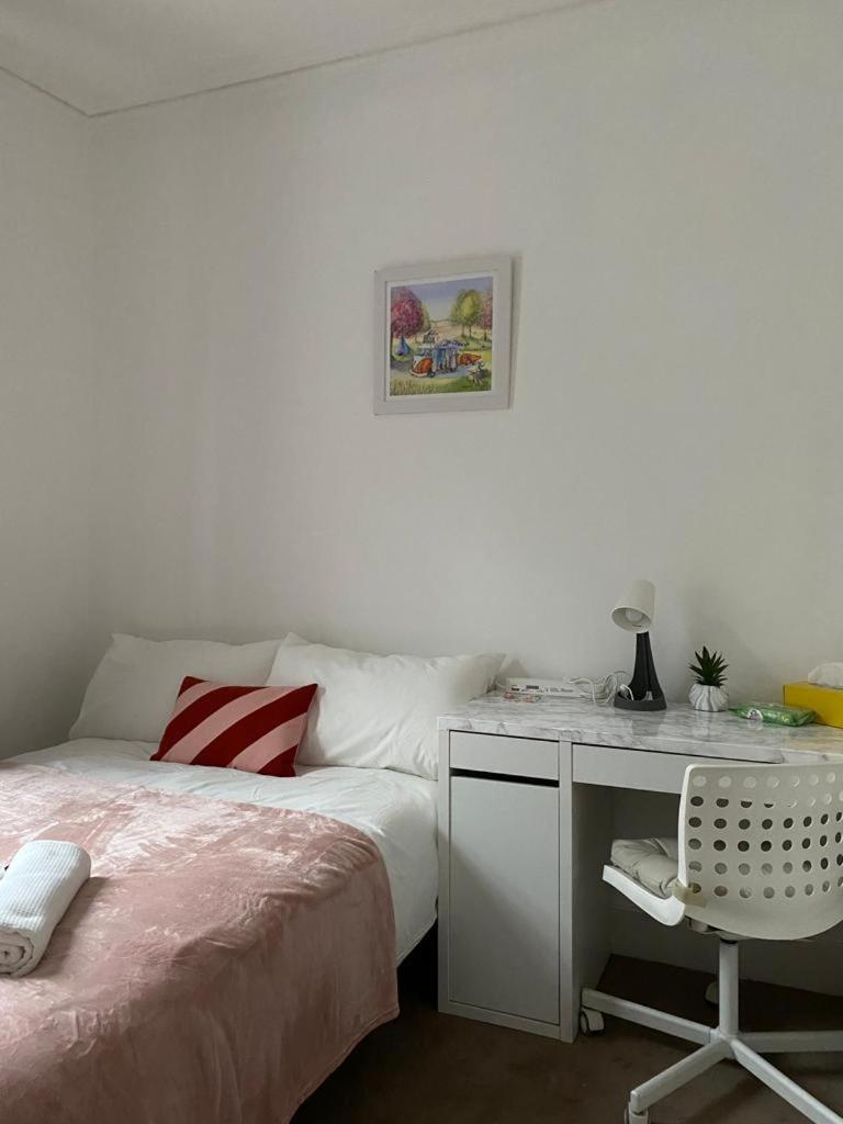 Comfy Private Rooms In Camden Town, Central Лондон Экстерьер фото