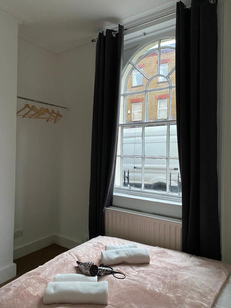 Comfy Private Rooms In Camden Town, Central Лондон Экстерьер фото
