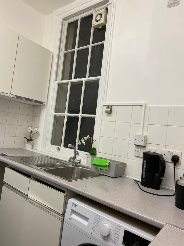 Comfy Private Rooms In Camden Town, Central Лондон Экстерьер фото